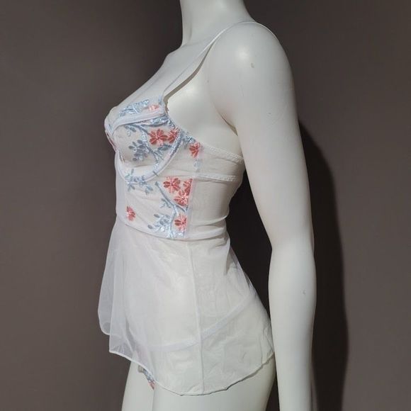 White Embroidered Mesh Underwire Slips With Thong Lingerie - Picture 3 of 10